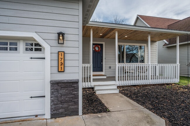 1721 Northshore Dr in Sandpoint, ID - Foto de edificio - Building Photo