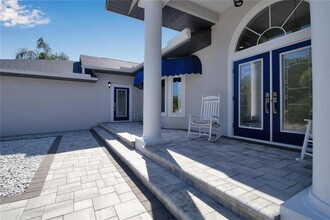17380 Bayharbor Cir in Port Charlotte, FL - Building Photo - Building Photo