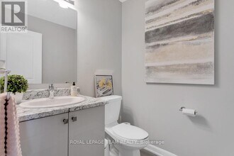 2030 Caltra Cres in Ottawa, ON - Building Photo - Building Photo