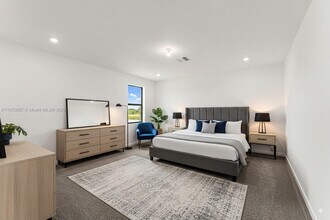 7448 Lenora Ln in Lake Worth, FL - Building Photo - Building Photo