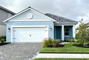 2633 Star Apple Wy in Sarasota, FL - Building Photo