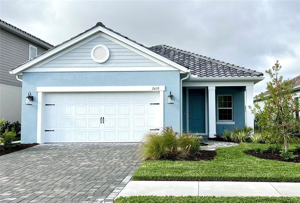 2633 Star Apple Wy in Sarasota, FL - Building Photo