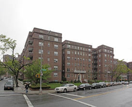 The Ambassador in Forest Hills, NY - Building Photo - Building Photo