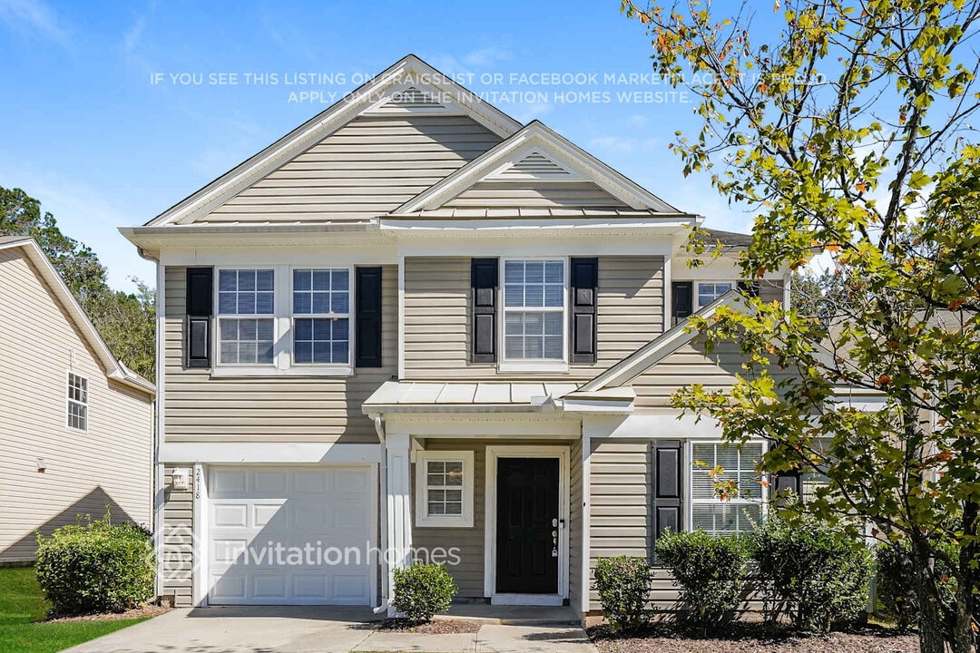 2418 Quarry Ridge Ln in Raleigh, NC - Building Photo