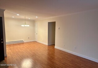 153 Cross Slope Ct in Englishtown, NJ - Building Photo - Building Photo
