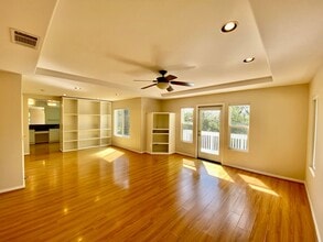 11042 Corte Mar De Delfinas in San Diego, CA - Building Photo - Building Photo