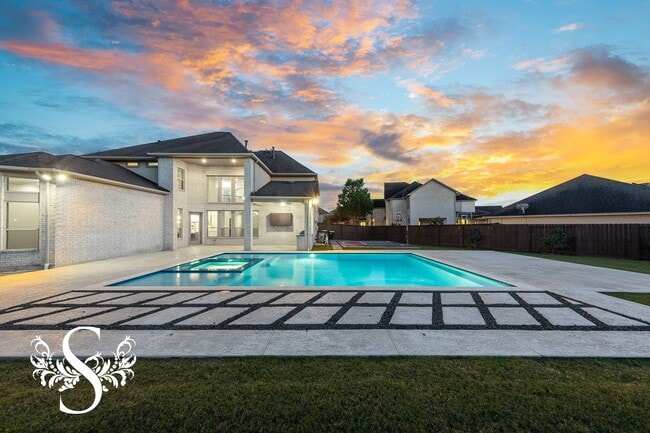 property at 28110 Bayou Cove Ct