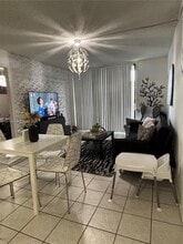 3561 SW 117th Ave in Miami, FL - Building Photo - Building Photo