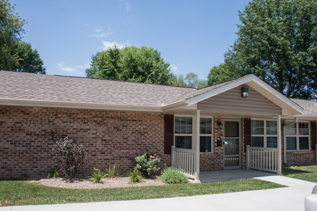 Rose Park Estates in Bolivar, MO - Foto de edificio