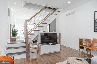 3033 Janney St in Philadelphia, PA - Building Photo - Building Photo