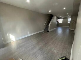 345 Font Hill Ave in Baltimore, MD - Building Photo