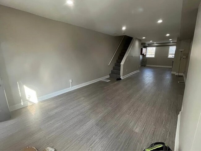 property at 345 Font Hill Ave