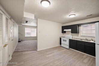 1351 S 20th St in Louisville, KY - Foto de edificio - Building Photo