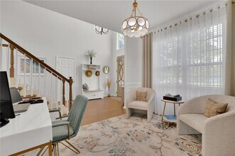 520 Ruby Forest Pkwy in Suwanee, GA - Building Photo - Building Photo