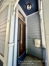 224 NW 20th Pl in Portland, OR - Building Photo - Building Photo