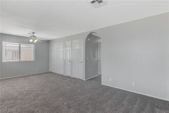 5270 Carriellen Ln in Las Vegas, NV - Building Photo - Building Photo