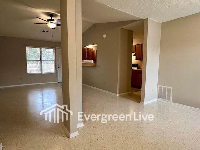 107 Jardin Ct in Raeford, NC - Building Photo - Building Photo