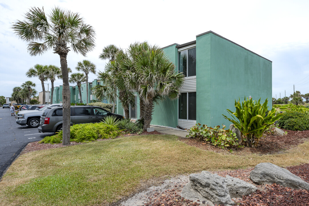 Kingston Shores in Ormond Beach, FL - Building Photo