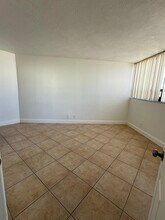 2050 N Congress Ave-Unit -205 in West Palm Beach, FL - Building Photo - Building Photo