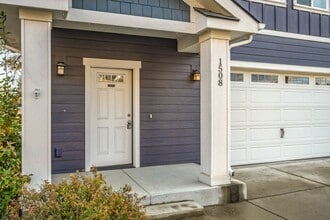 1508 E Nettleton Gulch Rd in Coeur d'Alene, ID - Building Photo - Building Photo