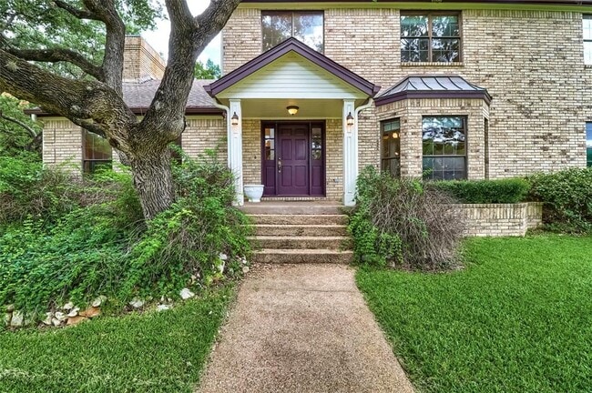 property at 213 Hurst Creek Rd