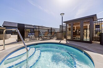 Motto Apartments in Marysville, WA - Foto de edificio - Building Photo
