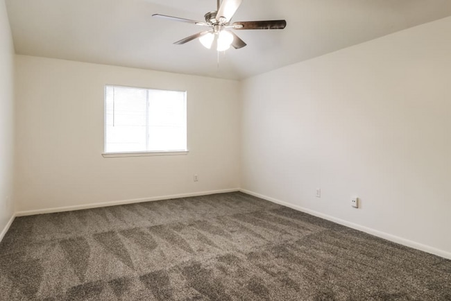 16128 Kelley Green Ct