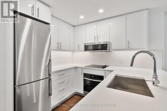 180 George St in Ottawa, ON - Building Photo - Building Photo