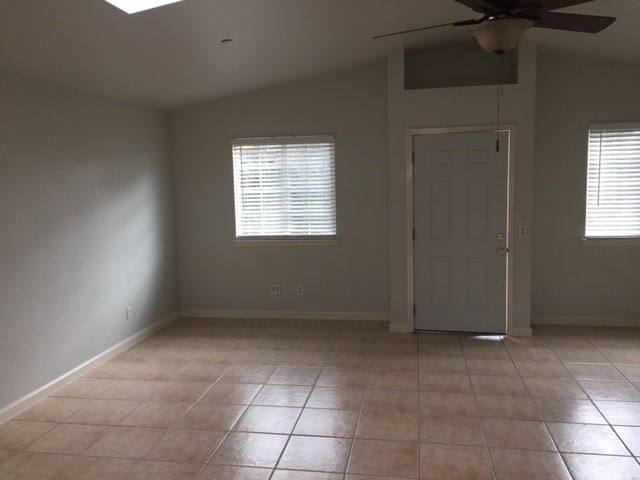 1372 K St in San Miguel, CA - Building Photo - Building Photo