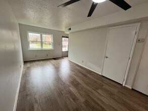 1923 Vantage Point Pl, Unit 1923-K in Greensboro, NC - Building Photo - Building Photo