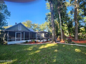 429 Brentwood Dr in Daytona Beach, FL - Building Photo - Building Photo