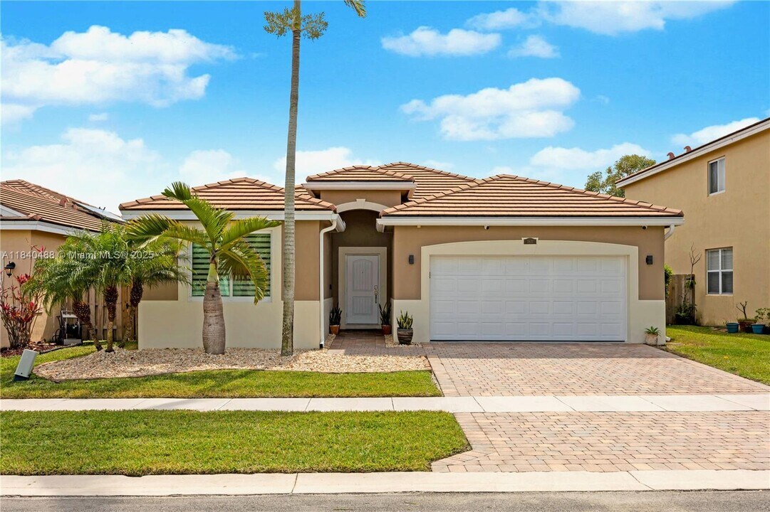 3432 NE 2nd St in Homestead, FL - Building Photo
