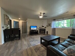 3505 Fallon St-Unit -Apt B15 in Bozeman, MT - Building Photo - Building Photo