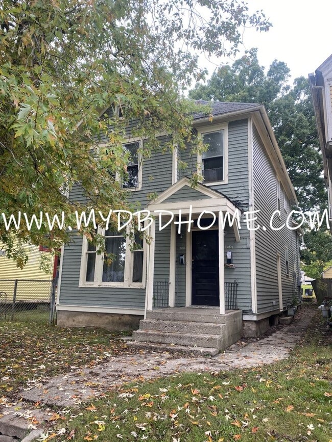property at 308 W Creighton Ave