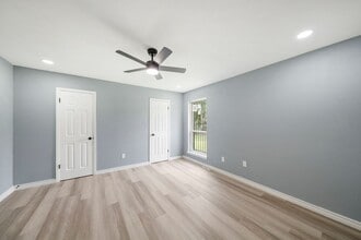 2517 Clearwood Dr in Arlington, TX - Foto de edificio - Building Photo