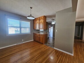 2058 Larry Dr NE in Cedar Rapids, IA - Building Photo - Building Photo