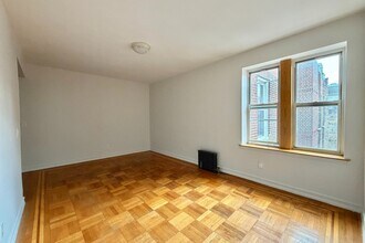 175 Pinehurst Ave in New York, NY - Building Photo - Building Photo