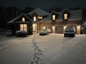 105 Stonegate Trail in Perry, GA - Building Photo