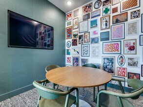 Railyard in Denton, TX - Foto de edificio - Building Photo