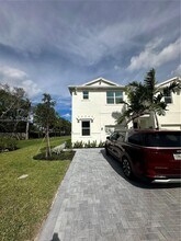 4665 Meyerson Pl in Greenacres, FL - Building Photo - Building Photo
