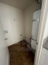 813 N Floral St in Visalia, CA - Building Photo - Building Photo