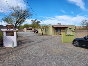 Bali-Hai Townhomes in Tucson, AZ - Building Photo - Building Photo