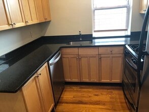 85 Park Dr in Boston, MA - Foto de edificio - Building Photo