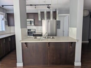 46289 Yale Rd in Chilliwack, BC - Building Photo - Building Photo