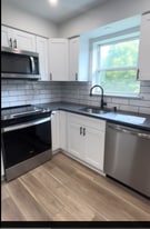 2-4 Horizon View Dr W in East Greenbush, NY - Building Photo