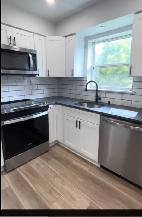 2-4 Horizon View Dr W in East Greenbush, NY - Foto de edificio