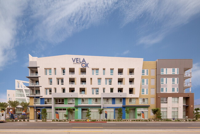 Vela on Ox in Woodland Hills, CA - Building Photo - Building Photo