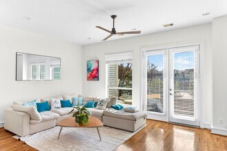 5227 Nett St in Houston, TX - Foto de edificio - Building Photo