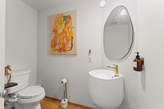 property at 2201 Crocker St