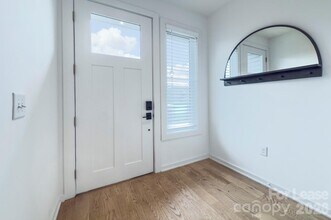 2737 Shenandoah Ave in Charlotte, NC - Building Photo - Building Photo